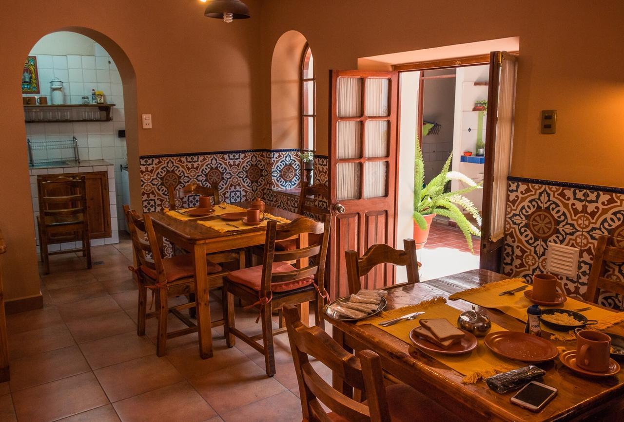 La Escondida Hostal Sucre Eksteriør bilde